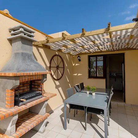 Te Mahana Nei House بيت للعطل *