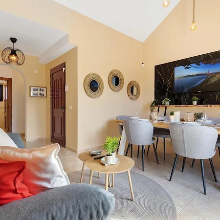 Te Mahana Nei House بيت للعطل